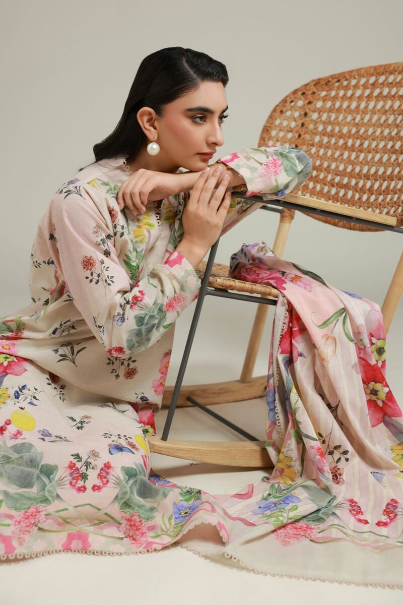 Fabrics 3 Piece PKR 5,500