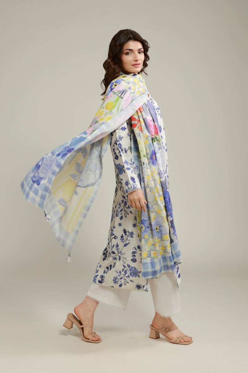 Fabrics 3 Piece PKR 5,500