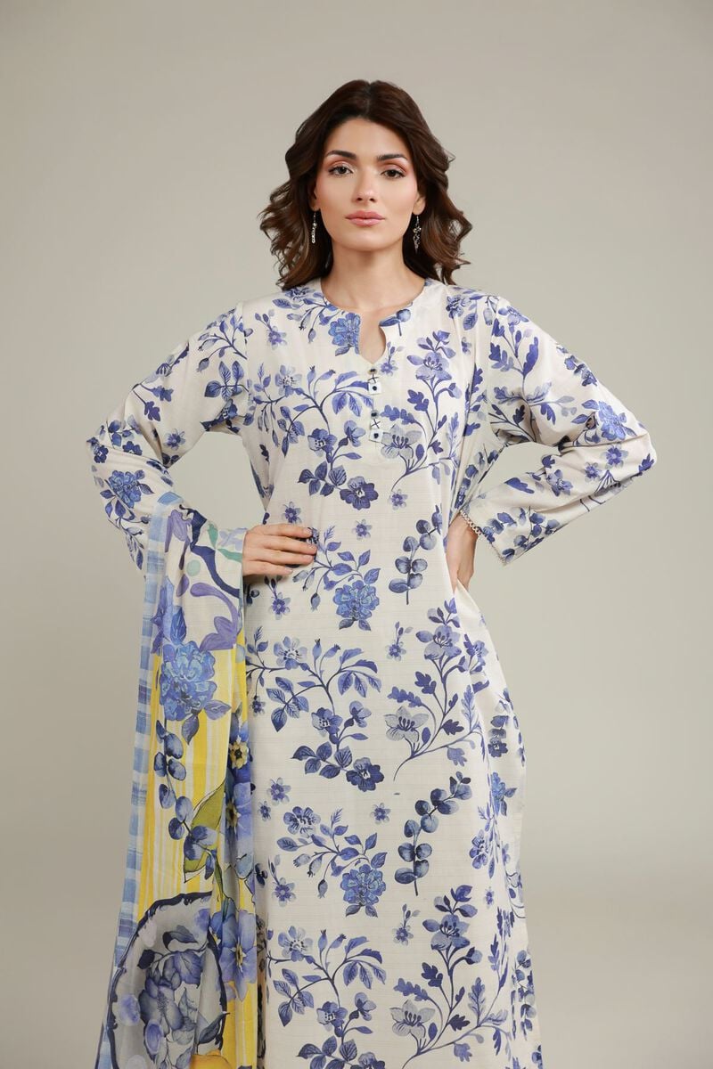 Fabrics 3 Piece PKR 5,500